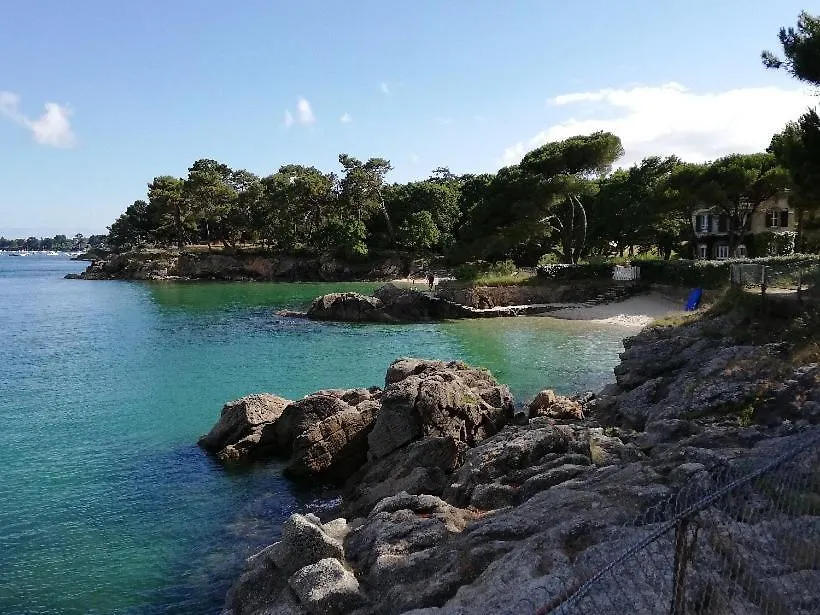Penty Traditional In Peace And Quiet Fouesnant Holiday home